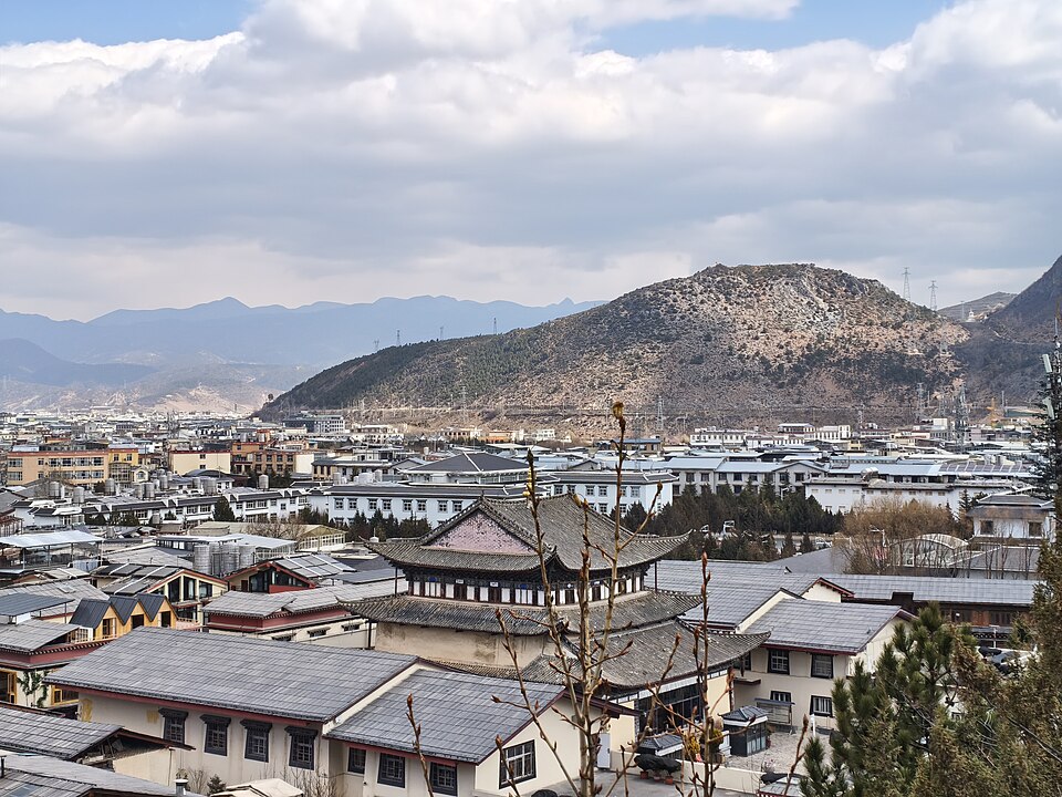 独克宗古城 & 大佛寺转经筒